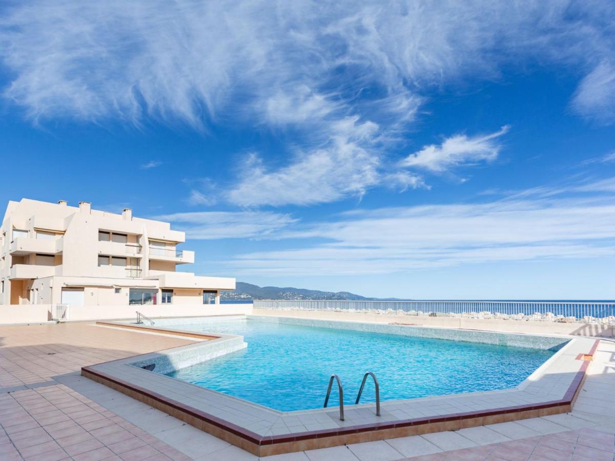 Apartment Le Port De Bormes By Interhome Luaran gambar