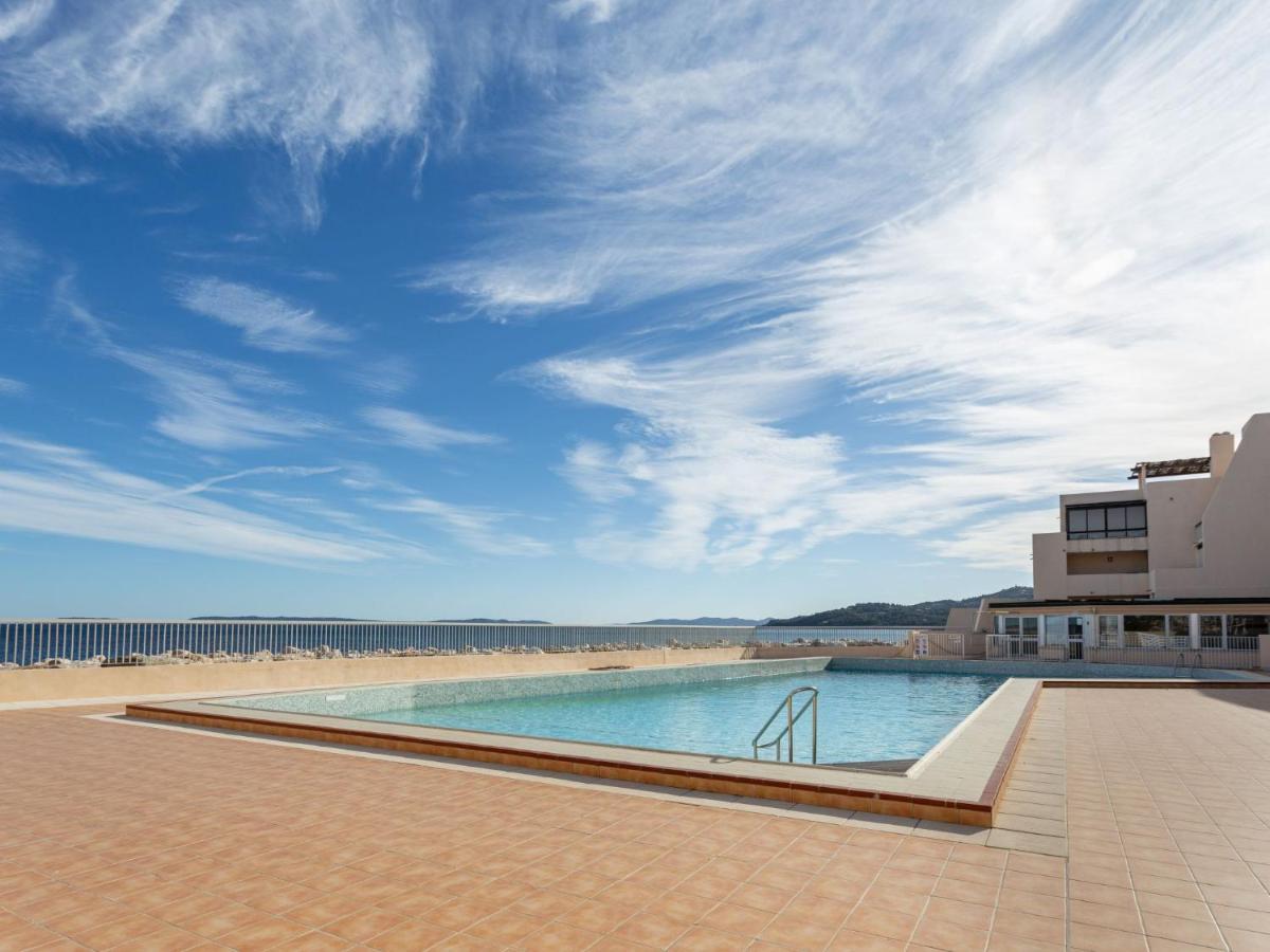 Apartment Le Port De Bormes By Interhome Luaran gambar